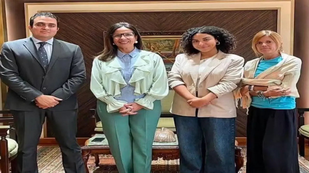 وزيرة الثقافة تناقش مع “يونيك مصر” إنشاء أكاديمية لتطوير الكوادر بالمحافظات